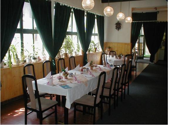 Restaurace A Pension Prvni Mlyn Chomutov Exterior foto