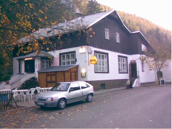 Restaurace A Pension Prvni Mlyn Chomutov Exterior foto
